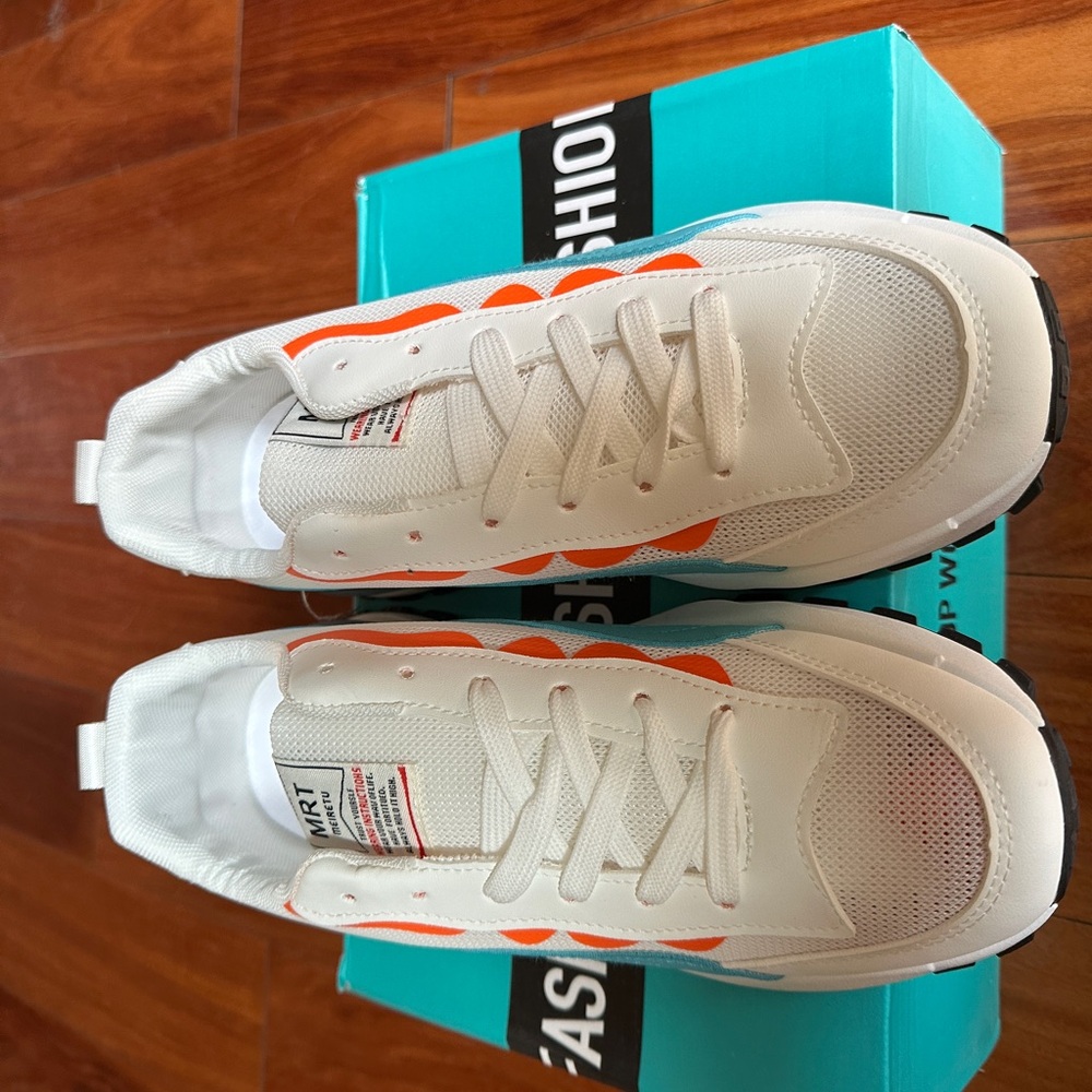 Men’s shoes size 8.5